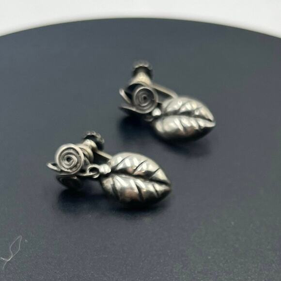 Taxco V.A. Sterling Silver 925 Vintage Screw Back Handmade Native Earrings - Picture 1 of 6